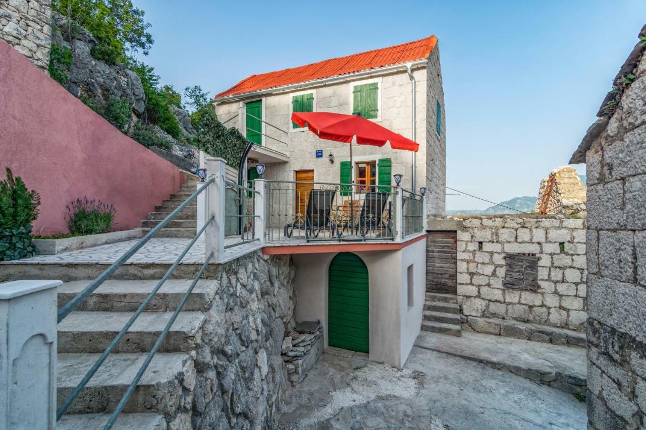 Small House Podgrade Экстерьер фото